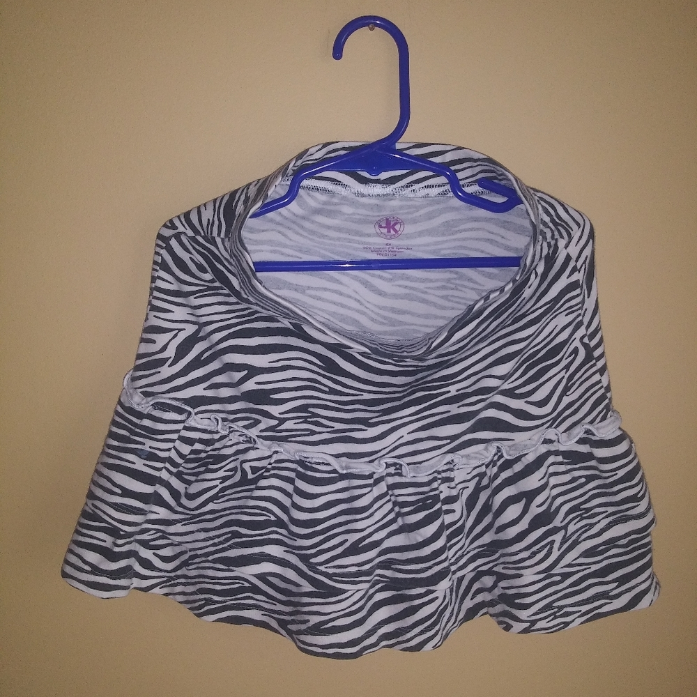 J Khaki Girls Skirt Size 6X. Free Shipping!